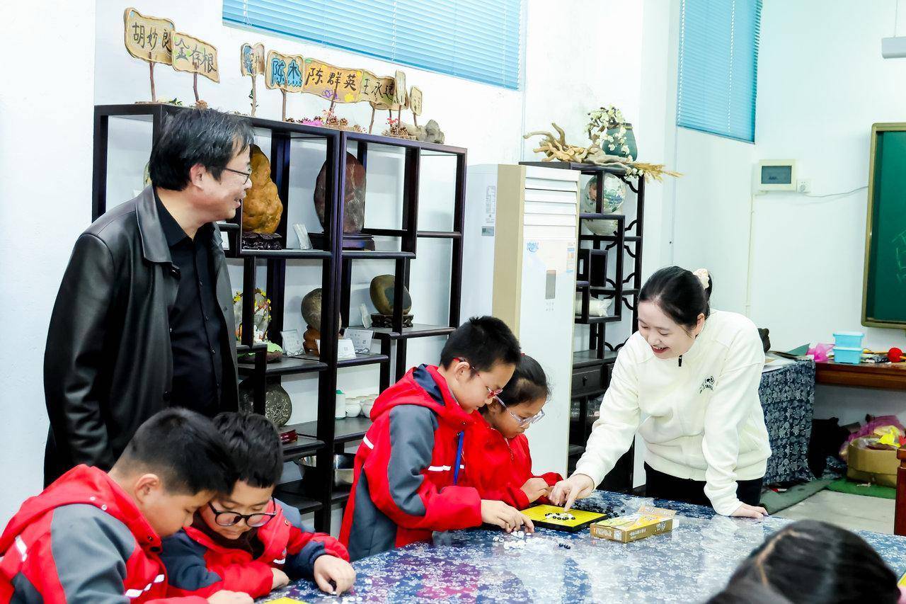 杭州亚运会围棋冠军汪雨博:看到这些孩子,想起了以前的自己