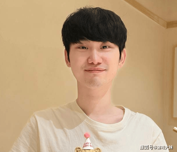 Doinb带3位LOL选手打dota2,被对方虐泉,还被嘲讽是人机